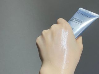 N [지투셀] 퍼펙팅 쉴드 선 프로텍터 — 5점을 준 리뷰어가 2024년 2월 올린 사용 사진