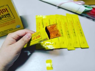 자연에온 경남제약 비타민 쉬머 저분자콜라겐 20g x 30포 — 5점을 준 리뷰어가 2021년 12월 올린 사용 사진