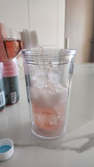 더그레잇티 콤부차 [매일유업] 더그레잇티 44kcal 콤부차 300ml *12개입 (오리지널 6개+베리리치 6개) — 5점을 준 리뷰어가 2023년 8월 올린 사용 사진