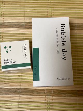 버블데이 아로마/과일 거품 입욕제 — 5점을 준 리뷰어가 2021년 7월 올린 사용 사진