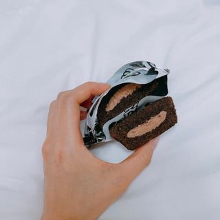 롯데제과 까망카스타드 더블초코 — 4점을 준 리뷰어가 2021년 5월 올린 사용 사진