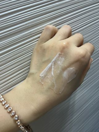 [후르디아] 골라쓰는 과즙향 핸드크림 기프트세트 — 4.5점을 준 리뷰어가 2023년 12월 올린 사용 사진