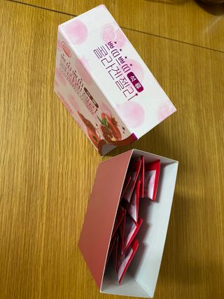 헬스업_쁘띠쁘띠석류콜라겐젤리_20g x 14포 — 5점을 준 리뷰어가 2021년 2월 올린 사용 사진