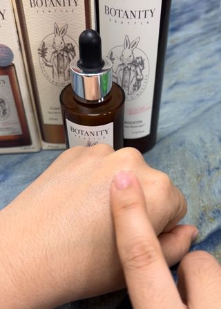보타니티 [홍]조[진]정[결]케어 플라본 부스터 210ml / 플라본 세럼 50ml — 5점을 준 리뷰어가 2022년 7월 올린 사용 사진