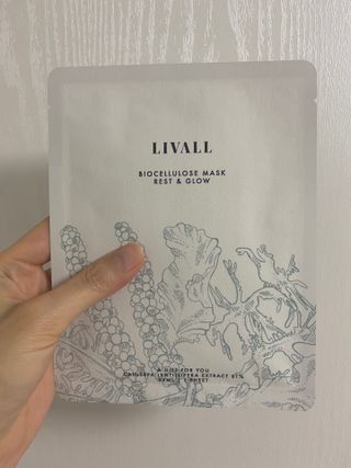 리브얼 | LIVALL 바이오셀룰로오스 마스크 레스트 앤 글로우 33ml  x 3개입 — 4.5점을 준 리뷰어가 2022년 6월 올린 사용 사진