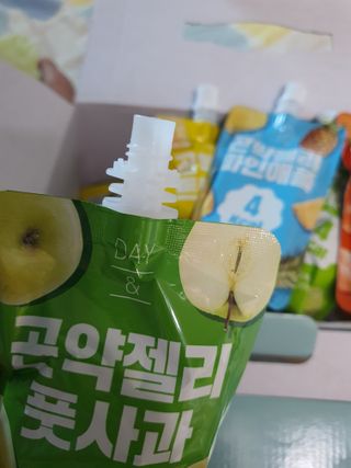 참앤들황토농원 10가지 맛, 입맛대로 스페셜하게~ 가볍게 한 포 땡! 곤약젤리 스페셜 패키지 130ml x 30포 — 5점을 준 리뷰어가 2023년 1월 올린 사용 사진