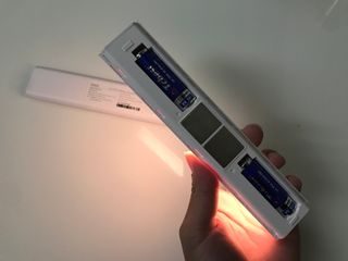 아카라 어두울 때만 켜지는 스마트 무선 센서등 — 5점을 준 리뷰어가 2021년 11월 올린 사용 사진