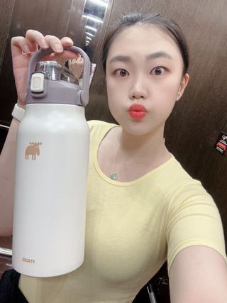 모즈스웨덴 MOZ 스웨덴 316 스텐 대용량 원터치 손잡이 보냉보온병 — 5점을 준 리뷰어가 2023년 8월 올린 사용 사진