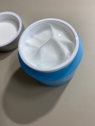 Dr.느루벗 느루벗 모이스쳐 24 크림 — 5점을 준 리뷰어가 2021년 3월 올린 사용 사진