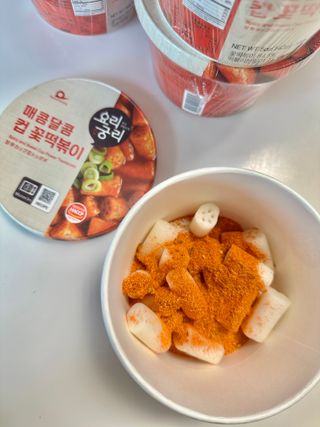 나우  [요리궁리] 매콤달콤 꽃떡볶이 6개입 세트 — 5점을 준 리뷰어가 2025년 1월 올린 사용 사진