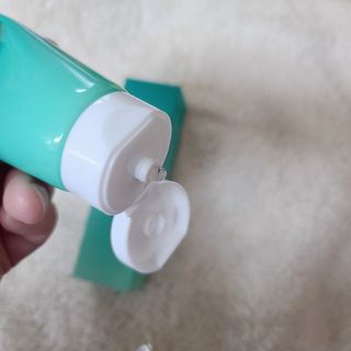 김정문알로에 큐어 큐어 맥시 알로에베라 겔 크림 — 5점을 준 리뷰어가 2021년 2월 올린 사용 사진