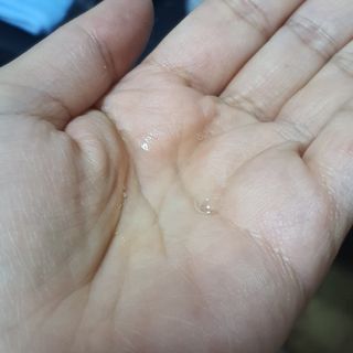 유니베르소 산소앰플 7일 집중케어 앰플 — 5점을 준 리뷰어가 2021년 4월 올린 사용 사진
