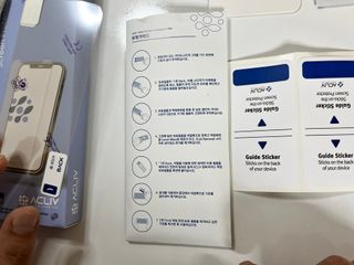 아클리브 Premium 항균 항바이러스 액정 보호필름(iPhone) — 4.5점을 준 리뷰어가 2022년 9월 올린 사용 사진