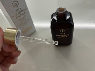 소담스퀘어 상암 솔포그 비타민 화이트닝 앰플 50ml 안티에이징 항산화 가미 잡티 트러블 세라마이드 — 5점을 준 리뷰어가 2022년 11월 올린 사용 사진