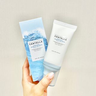 MF[스킨1004] 마다가스카르 센텔라 히알루-시카 워터핏 선세럼 50ml — 5점을 준 리뷰어가 2024년 5월 올린 사용 사진