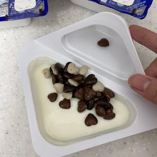 남양유업 또깍 접어 떠먹는 불가리스 2종 — 5점을 준 리뷰어가 2021년 1월 올린 사용 사진