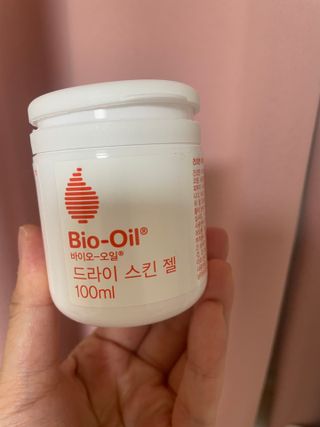 바이오오일 [바이오-오일] 드라이 스킨 젤 100ml — 5점을 준 리뷰어가 2021년 8월 올린 사용 사진
