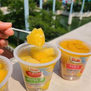돌 MF[Dole] 파인애플컵/망고컵/복숭아컵 198g 6입X1박스 (맛 1가지 랜덤 발송) — 5점을 준 리뷰어가 2023년 6월 올린 사용 사진