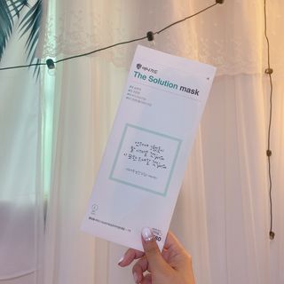 [이지아 마스크] 애니가드 더솔루션마스크 KF80 대형 컬러 4종 — 5점을 준 리뷰어가 2021년 6월 올린 사용 사진
