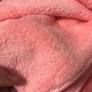 코코몰리 보들보들 초극세사 프리미엄 펫전용 타올 — 5점을 준 리뷰어가 2021년 1월 올린 사용 사진