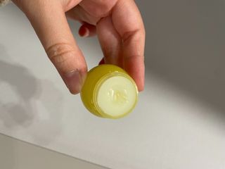 [후르디아] 유아부터 어른까지, 안심 아보카도 립밤 듀오 세트 — 5점을 준 리뷰어가 2024년 1월 올린 사용 사진