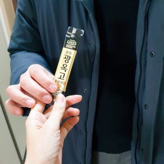 [광동제약] 광동 광옥고 홍삼 본 30포+쇼핑백 증정 — 5점을 준 리뷰어가 2021년 11월 올린 사용 사진