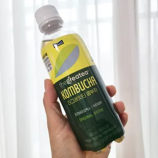더그레잇티 콤부차 300ml *12개입 (오리지널 6개+베리리치 6개) — 3.5점을 준 리뷰어가 2022년 7월 올린 사용 사진