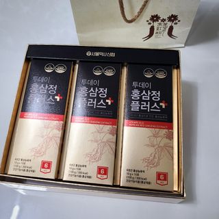 서울약사신협_투데이홍삼정플러스스틱_10g x 30포 — 5점을 준 리뷰어가 2021년 2월 올린 사용 사진