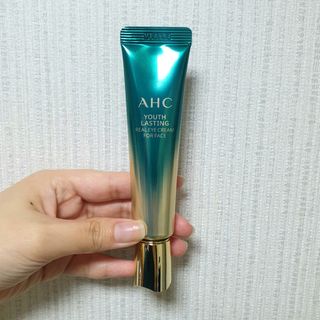 [NEW 탄력유턴 아이크림] AHC 유스 래스팅 리얼 아이크림 포 페이스 — 4.5점을 준 리뷰어가 2021년 3월 올린 사용 사진