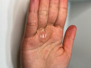 닥터시드 페퍼민트 앤 레몬 비건 비듬케어 쿨 탈모 샴푸 (1000ml) — 5점을 준 리뷰어가 2024년 2월 올린 사용 사진