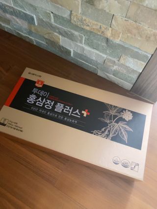 서울약사신협_투데이홍삼정플러스스틱_10g x 60포 — 5점을 준 리뷰어가 2021년 8월 올린 사용 사진