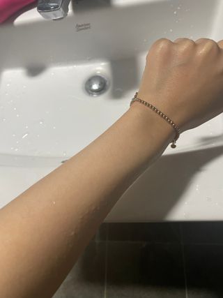 [엠메이데이] 샤워인샤워 화이트 바디 톤업크림 300g — 5점을 준 리뷰어가 2021년 12월 올린 사용 사진