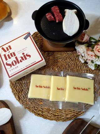 앙투어솔레 아일랜드 구워먹는 치즈 100 자연 치즈 와인안주 300g(100g x 3팩) — 5점을 준 리뷰어가 2022년 8월 올린 사용 사진