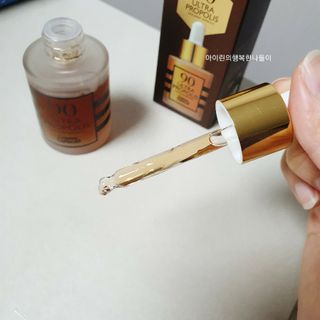 자민경 크레마카라콜 울트라 90 프로폴리스 앰플 — 5점을 준 리뷰어가 2020년 12월 올린 사용 사진