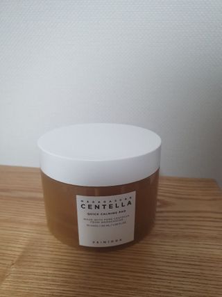 스킨1004 [SKIN1004] 마다가스카르 센텔라 퀵 카밍 패드 70매 130ml — 4점을 준 리뷰어가 2024년 9월 올린 사용 사진