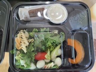 참살이도시락 작심삼일 샐러드도시락 3개 맛보기 새벽배송 또는 택배배송 — 5점을 준 리뷰어가 2021년 7월 올린 사용 사진