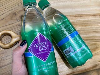 몽베스트 Montbest with Sparkling water Plain 20병 — 5점을 준 리뷰어가 2021년 11월 올린 사용 사진