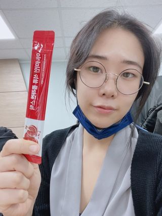 이너미인 석류 콜라겐 스틱 — 5점을 준 리뷰어가 2021년 1월 올린 사용 사진