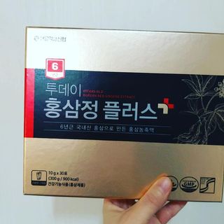 서울약사신협_투데이홍삼정플러스스틱_10g x 30포 — 5점을 준 리뷰어가 2021년 2월 올린 사용 사진