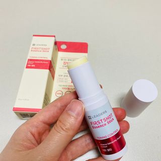 리더스코스메틱 리더스 퍼스트 샷 에센스 스틱 2종 — 5점을 준 리뷰어가 2022년 5월 올린 사용 사진