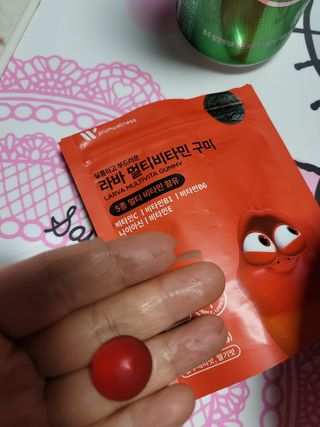 [푸름웰니스] 라바 멀티비타민 구미 36g — 5점을 준 리뷰어가 2022년 3월 올린 사용 사진