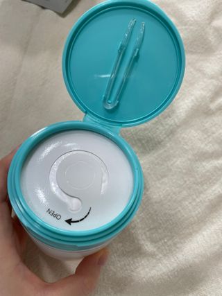 리더스코스메틱 리더스 카밍 바이오틱스 퀵 수딩 패드 — 5점을 준 리뷰어가 2022년 6월 올린 사용 사진