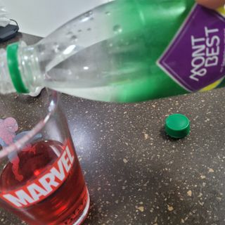 몽베스트 Montbest with Sparkling water Lime20병 — 5점을 준 리뷰어가 2022년 8월 올린 사용 사진