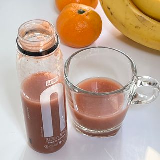 BLENDY'S 핑크 스무디+블론디 스무디 — 5점을 준 리뷰어가 2021년 12월 올린 사용 사진