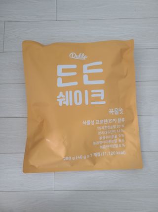 [덜다] 든든 식물성 단백질 쉐이크 40g X 7입 (곡물/딸기) — 5점을 준 리뷰어가 2023년 8월 올린 사용 사진