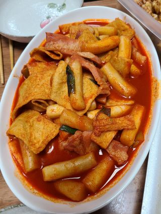 응큼떡볶이 — 4점을 준 리뷰어가 2021년 3월 올린 사용 사진