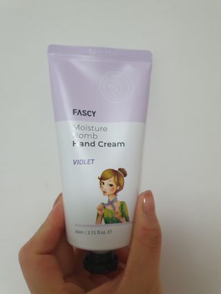 파시 FASCY 高保湿ハンドクリーム40ml+80ml セット — 5점을 준 리뷰어가 2021년 5월 올린 사용 사진