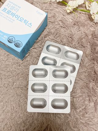 [지셀라] 프로바이오틱스 100억 유산균 보장 (1개월분 / 350mg X 30캡슐) — 5점을 준 리뷰어가 2023년 4월 올린 사용 사진