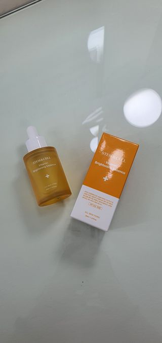 체르엠 스템앤셀 비타민 브라이트닝 에센스 30ml 1개 — 4점을 준 리뷰어가 2021년 9월 올린 사용 사진