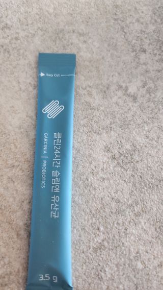 클린24시간 슬림앤유산균 1박스 (3.5g X 15포) — 3점을 준 리뷰어가 2023년 2월 올린 사용 사진
